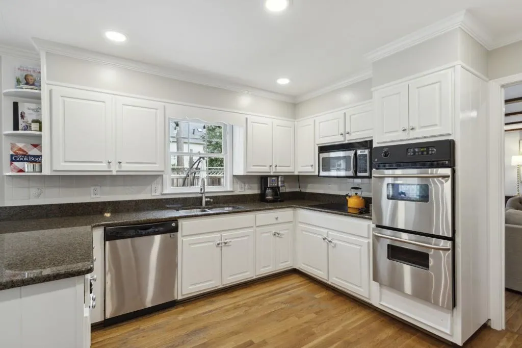 7131 Hunters Branch Drive, Sandy Springs, Georgia 30328, 4 Bedrooms Bedrooms, ,2 BathroomsBathrooms,Residential,Sold,7131 Hunters Branch Drive,7196199