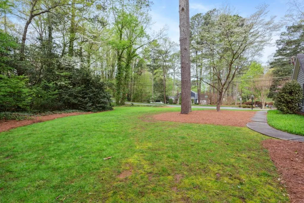 7131 Hunters Branch Drive, Sandy Springs, Georgia 30328, 4 Bedrooms Bedrooms, ,2 BathroomsBathrooms,Residential,Sold,7131 Hunters Branch Drive,7196199