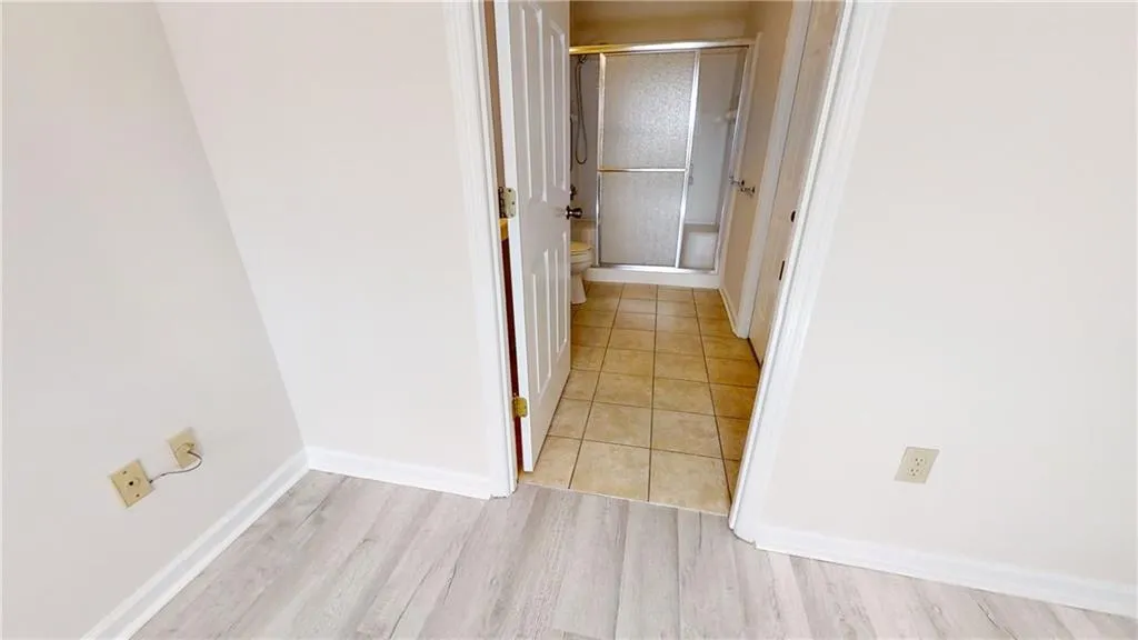 300 Johnson Ferry Road Ne Unit B402, Sandy Springs, Georgia 30328, 1 Bedroom Bedrooms, ,1 BathroomBathrooms,Residential,Sold,300 Johnson Ferry Road Ne Unit B402,7142668