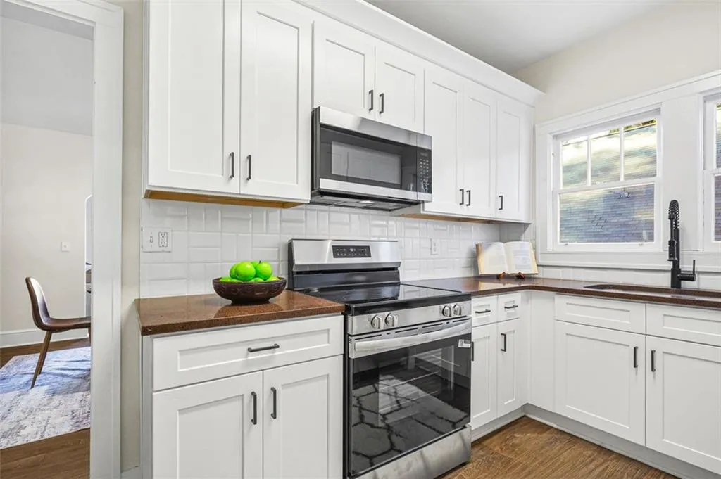 617 Hamilton E Holmes Drive Nw, Atlanta, Georgia 30318, 2 Bedrooms Bedrooms, ,1 BathroomBathrooms,Residential,For Sale,617 Hamilton E Holmes Drive Nw,7671825 617 Hamilton E Holmes Drive Nw, Atlanta, Georgia 30318, 2 Bedrooms Bedrooms, ,1 BathroomBathrooms,Residential,For Sale,617 Hamilton E Holmes Drive Nw,7671825