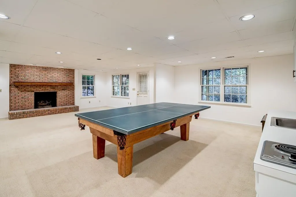 2705 Braffington Court, Sandy Springs, Georgia 30350, 4 Bedrooms Bedrooms, ,4 BathroomsBathrooms,Residential,Sold,2705 Braffington Court,6099228