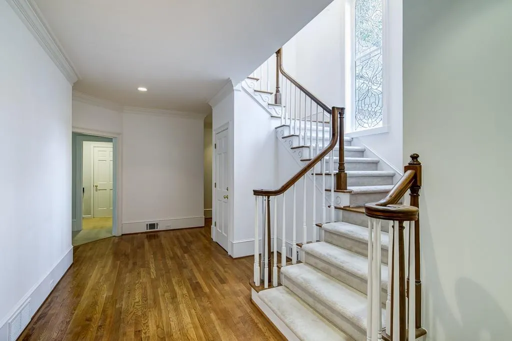 2705 Braffington Court, Sandy Springs, Georgia 30350, 4 Bedrooms Bedrooms, ,4 BathroomsBathrooms,Residential,Sold,2705 Braffington Court,6099228