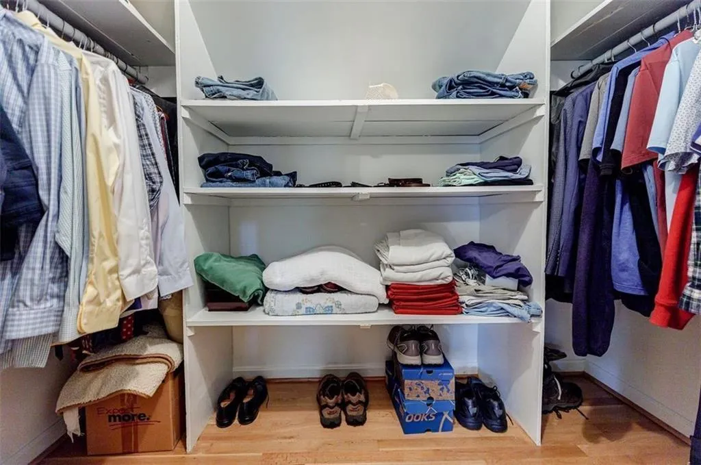 main suite closet