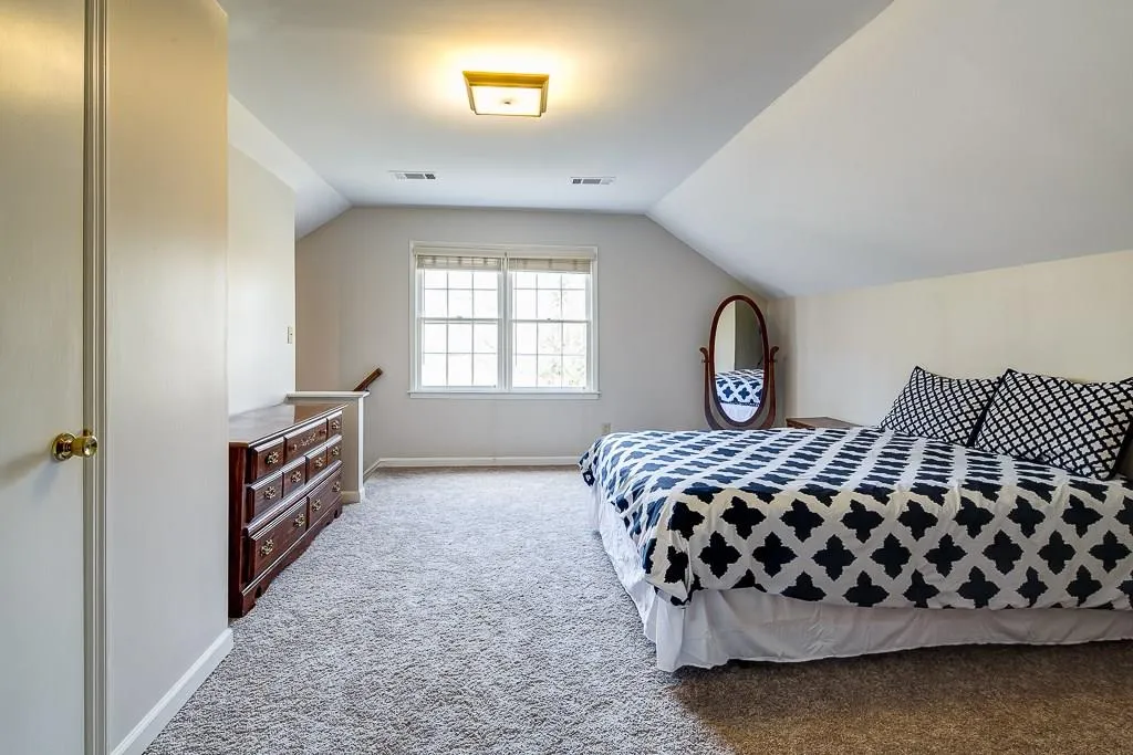 6845 Hunters Trace Circle, Sandy Springs, Georgia 30328, 5 Bedrooms Bedrooms, ,2 BathroomsBathrooms,Residential,Sold,6845 Hunters Trace Circle,5658116