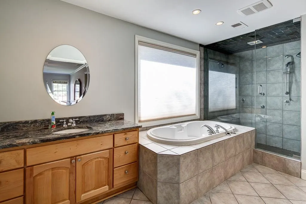 6845 Hunters Trace Circle, Sandy Springs, Georgia 30328, 5 Bedrooms Bedrooms, ,2 BathroomsBathrooms,Residential,Sold,6845 Hunters Trace Circle,5658116