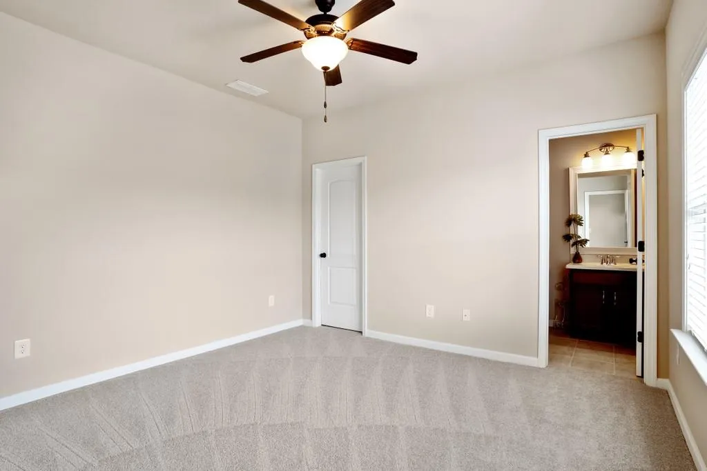 946 Opelousas Way, Sandy Springs, Georgia 30328, 3 Bedrooms Bedrooms, ,3 BathroomsBathrooms,Residential,Sold,946 Opelousas Way,6768915