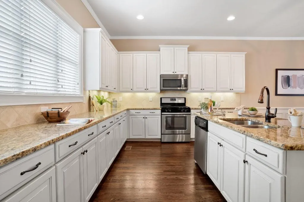 946 Opelousas Way, Sandy Springs, Georgia 30328, 3 Bedrooms Bedrooms, ,3 BathroomsBathrooms,Residential,Sold,946 Opelousas Way,6768915