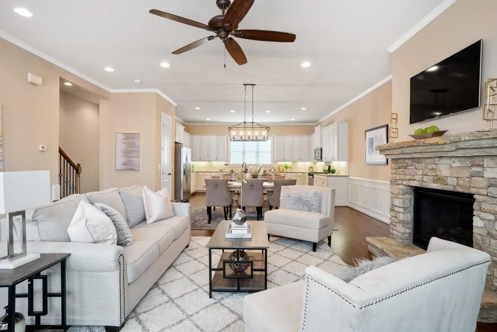 946 Opelousas Way, Sandy Springs, Georgia 30328, 3 Bedrooms Bedrooms, ,3 BathroomsBathrooms,Residential,Sold,946 Opelousas Way,6768915