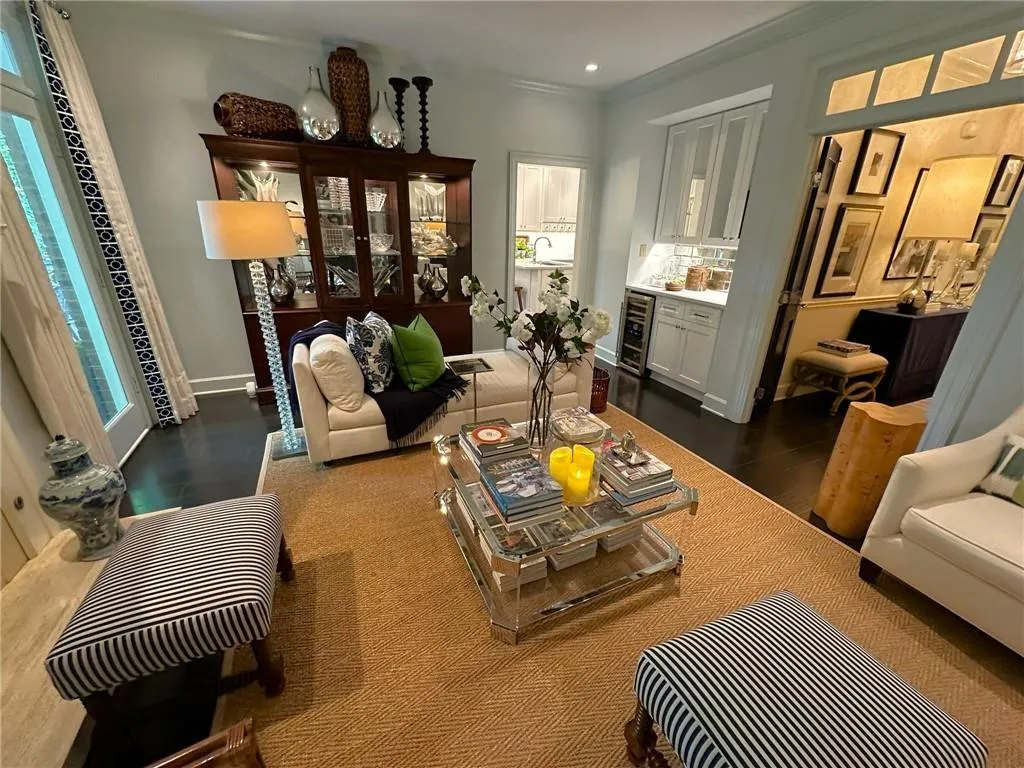 7155 Roswell Road Unit 60, Sandy Springs, Georgia 30328, 3 Bedrooms Bedrooms, ,3 BathroomsBathrooms,Residential,Sold,7155 Roswell Road Unit 60,7759512