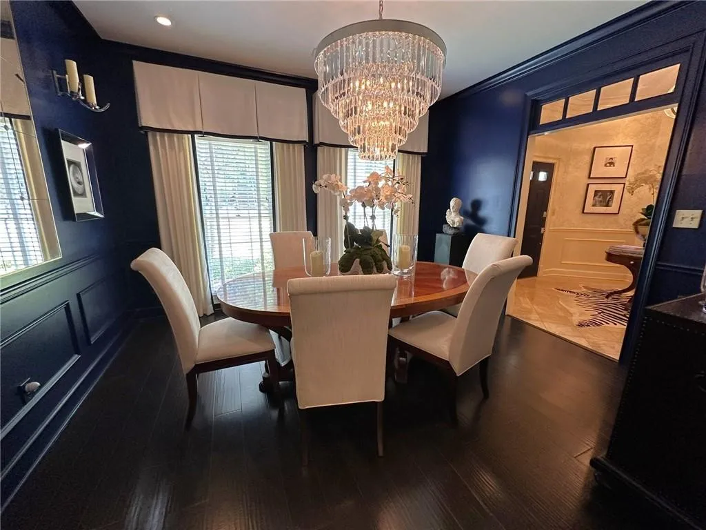 7155 Roswell Road Unit 60, Sandy Springs, Georgia 30328, 3 Bedrooms Bedrooms, ,3 BathroomsBathrooms,Residential,Sold,7155 Roswell Road Unit 60,7759512