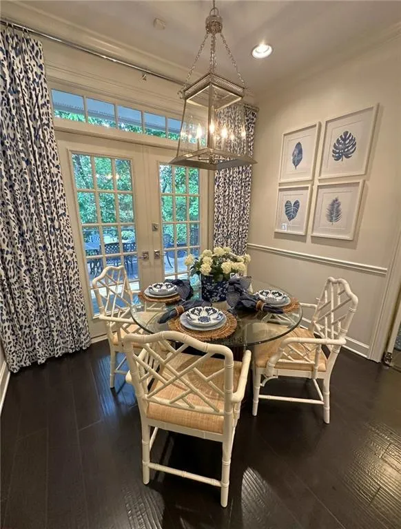 7155 Roswell Road Unit 60, Sandy Springs, Georgia 30328, 3 Bedrooms Bedrooms, ,3 BathroomsBathrooms,Residential,Sold,7155 Roswell Road Unit 60,7759512