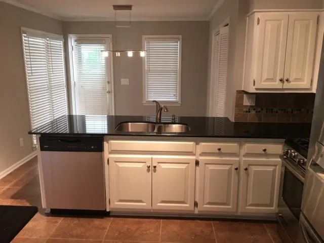 9135 Carroll Manor Drive, Atlanta, Georgia 30350, 3 Bedrooms Bedrooms, ,2 BathroomsBathrooms,Residential,Sold,9135 Carroll Manor Drive,5690677