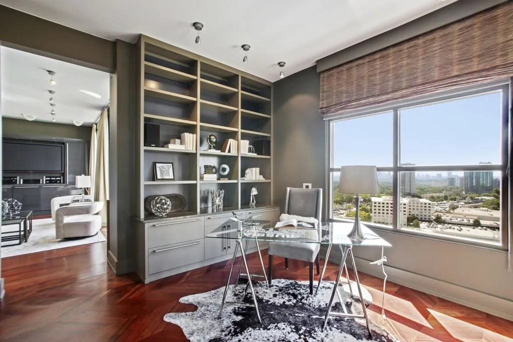 3040 Peachtree Road Nw Unit 1510, Atlanta, Georgia 30305, 3 Bedrooms Bedrooms, ,3 BathroomsBathrooms,Residential,Sold,3040 Peachtree Road Nw Unit 1510,5756025