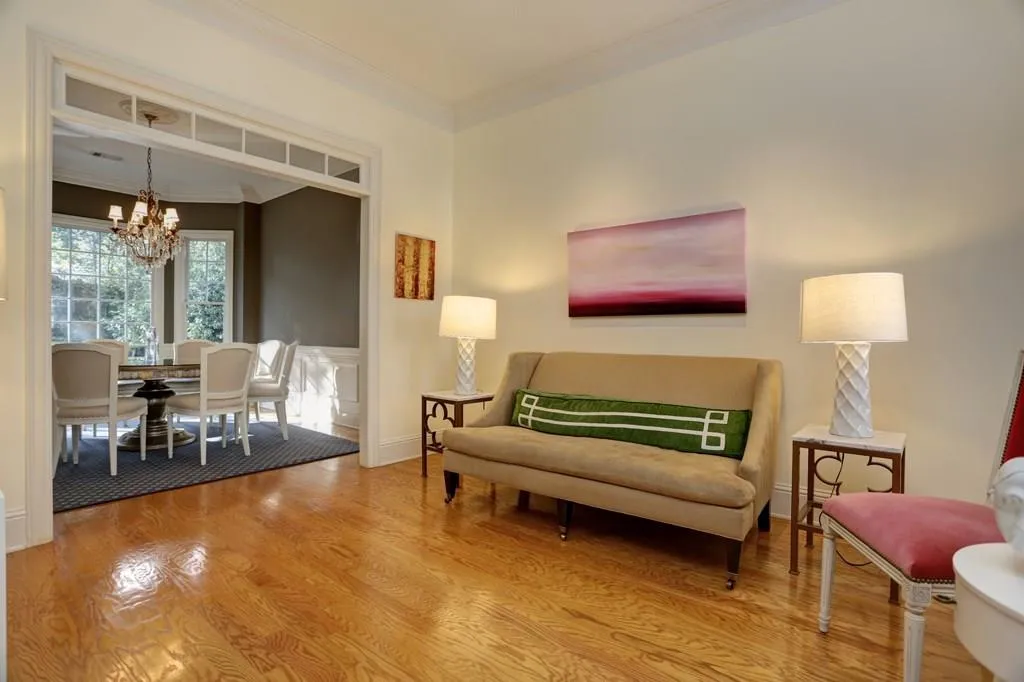 635 Forest Hills Drive, Atlanta, Georgia 30342, 3 Bedrooms Bedrooms, ,2 BathroomsBathrooms,Residential,Sold,635 Forest Hills Drive,5633281