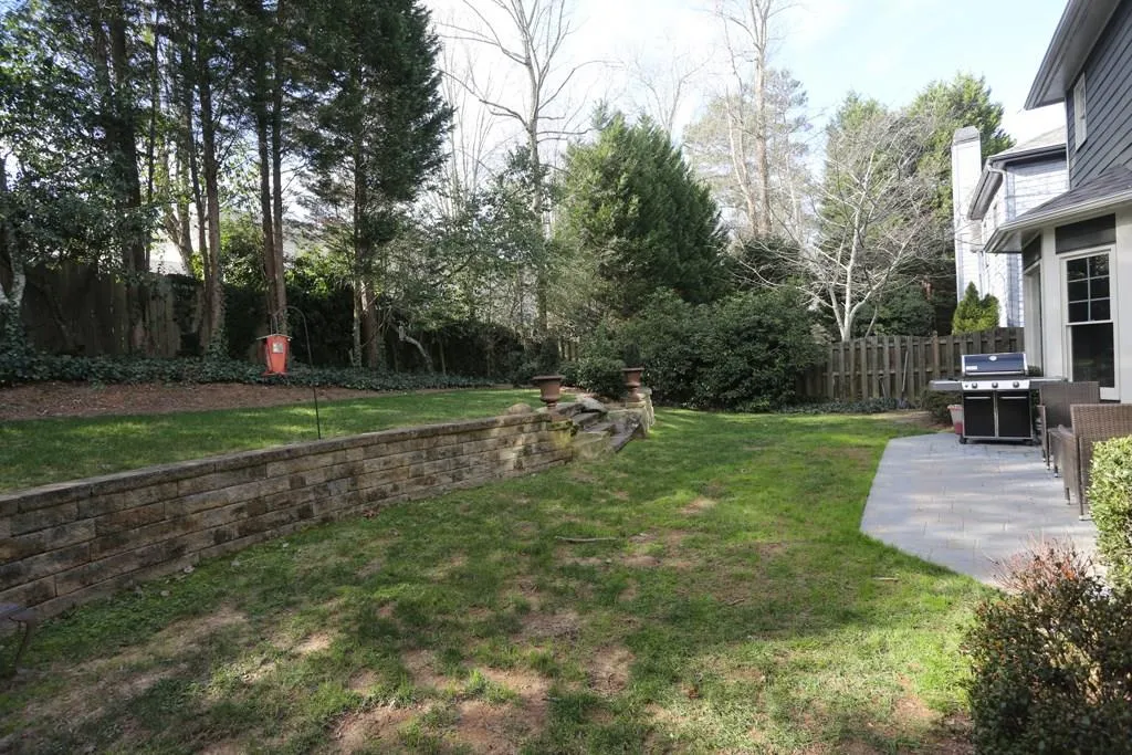 635 Forest Hills Drive, Atlanta, Georgia 30342, 3 Bedrooms Bedrooms, ,2 BathroomsBathrooms,Residential,Sold,635 Forest Hills Drive,5633281