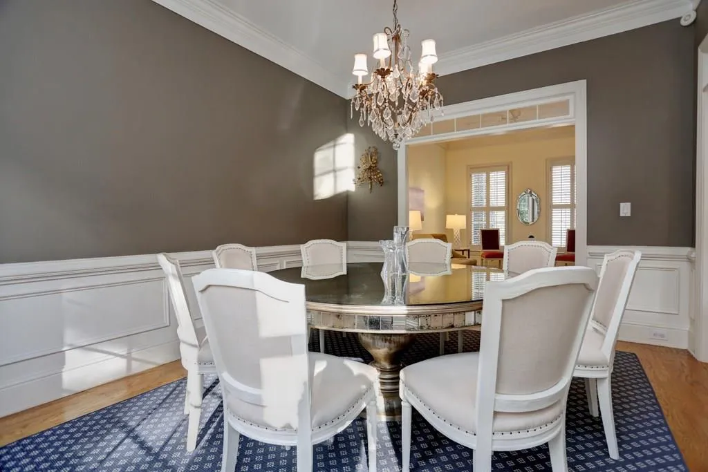 635 Forest Hills Drive, Atlanta, Georgia 30342, 3 Bedrooms Bedrooms, ,2 BathroomsBathrooms,Residential,Sold,635 Forest Hills Drive,5633281