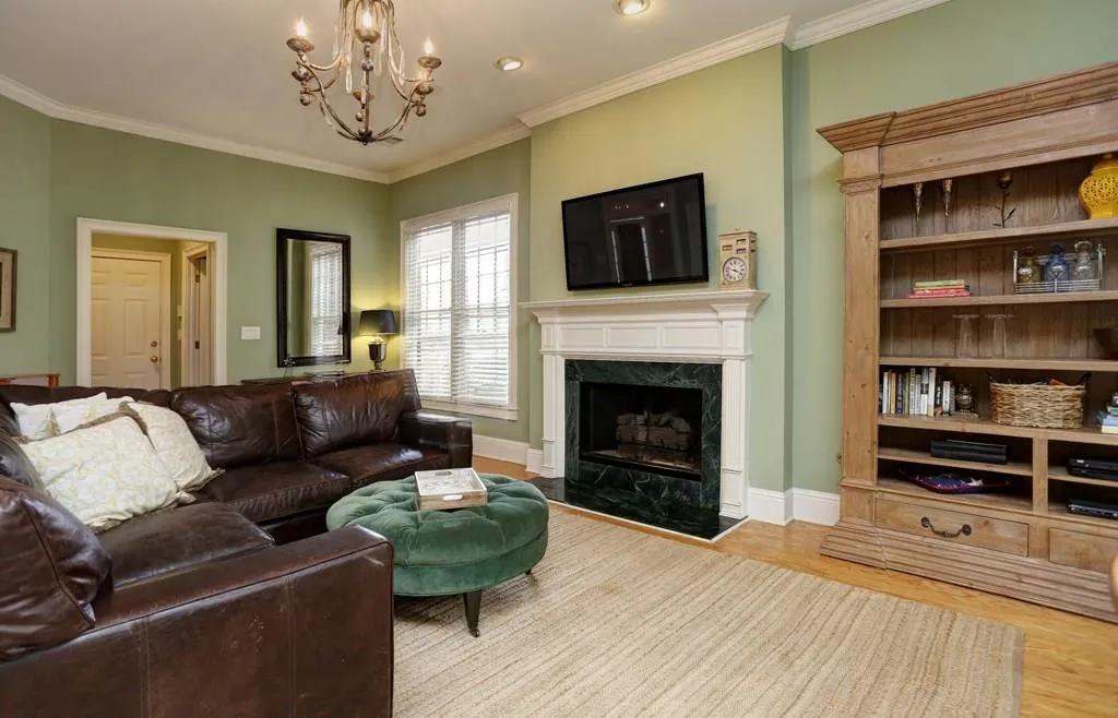 635 Forest Hills Drive, Atlanta, Georgia 30342, 3 Bedrooms Bedrooms, ,2 BathroomsBathrooms,Residential,Sold,635 Forest Hills Drive,5633281