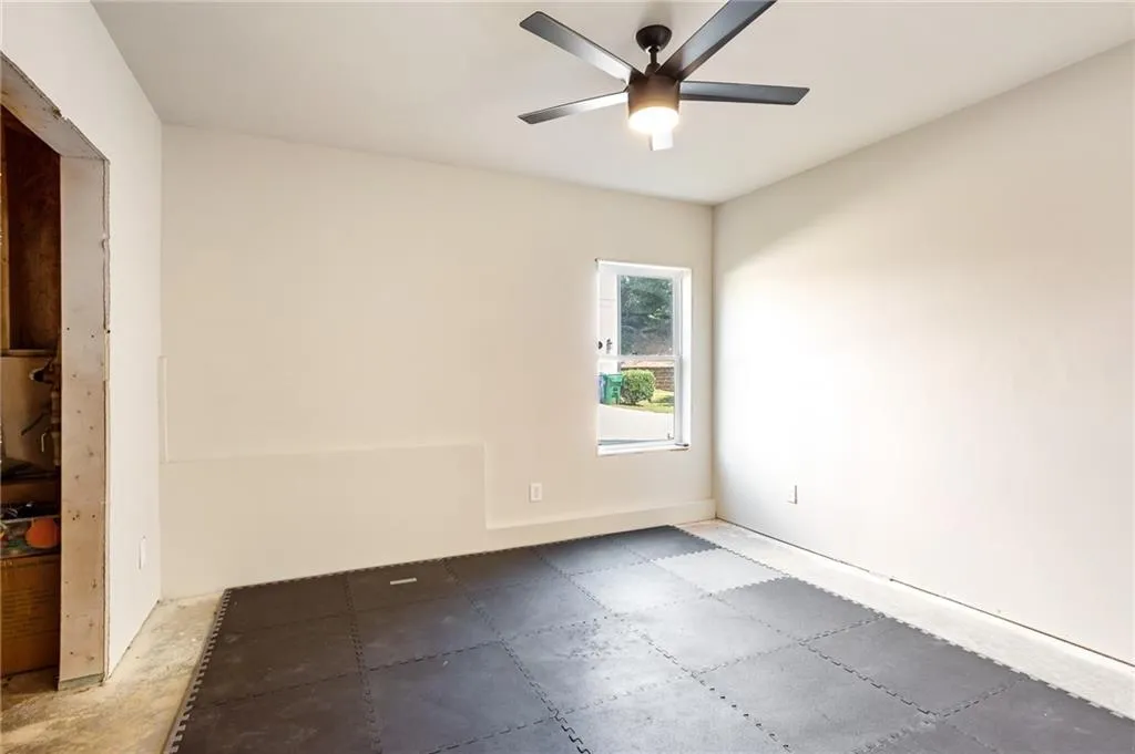 1945 Park Chase Lane, Brookhaven, Georgia 30324, 4 Bedrooms Bedrooms, ,4 BathroomsBathrooms,Residential,For Sale,1945 Park Chase Lane,7643849