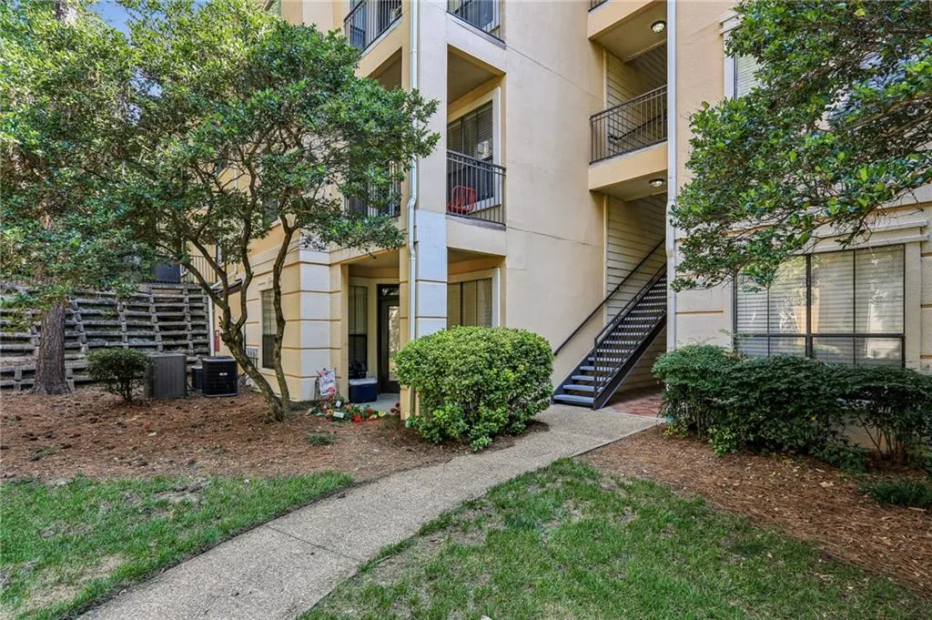 3777 Peachtree Road Ne Unit 1216, Atlanta, Georgia 30319, 1 Bedroom Bedrooms, ,1 BathroomBathrooms,Residential,For Sale,3777 Peachtree Road Ne Unit 1216,7615623