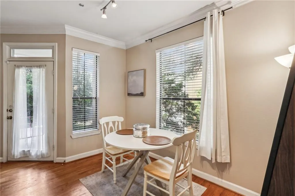 3777 Peachtree Road Ne Unit 1216, Atlanta, Georgia 30319, 1 Bedroom Bedrooms, ,1 BathroomBathrooms,Residential,For Sale,3777 Peachtree Road Ne Unit 1216,7615623