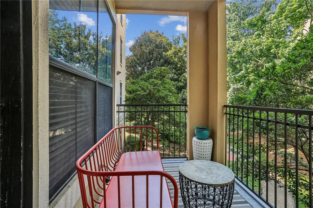 3777 Peachtree Road Ne Unit 1216, Atlanta, Georgia 30319, 1 Bedroom Bedrooms, ,1 BathroomBathrooms,Residential,For Sale,3777 Peachtree Road Ne Unit 1216,7615623