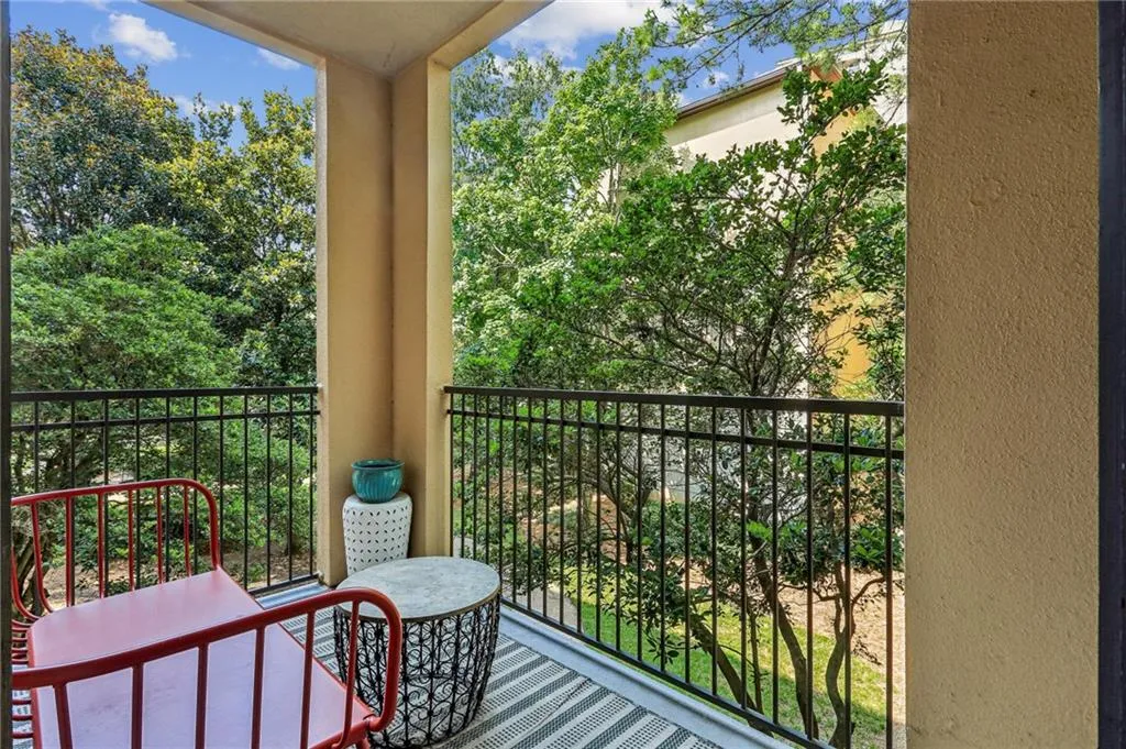 3777 Peachtree Road Ne Unit 1216, Atlanta, Georgia 30319, 1 Bedroom Bedrooms, ,1 BathroomBathrooms,Residential,For Sale,3777 Peachtree Road Ne Unit 1216,7615623