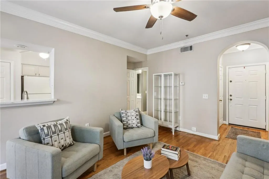 3777 Peachtree Road Ne Unit 1216, Atlanta, Georgia 30319, 1 Bedroom Bedrooms, ,1 BathroomBathrooms,Residential,For Sale,3777 Peachtree Road Ne Unit 1216,7615623