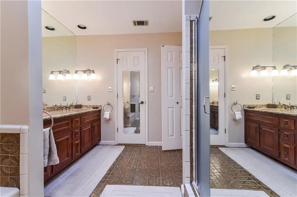 530 Tahoma Drive, Sandy Springs, Georgia 30350, 5 Bedrooms Bedrooms, ,3 BathroomsBathrooms,Residential,Sold,530 Tahoma Drive,5936018