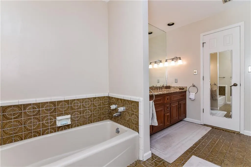 530 Tahoma Drive, Sandy Springs, Georgia 30350, 5 Bedrooms Bedrooms, ,3 BathroomsBathrooms,Residential,Sold,530 Tahoma Drive,5936018