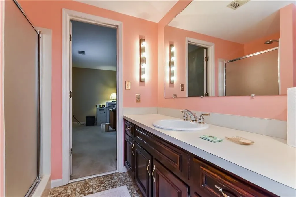 530 Tahoma Drive, Sandy Springs, Georgia 30350, 5 Bedrooms Bedrooms, ,3 BathroomsBathrooms,Residential,Sold,530 Tahoma Drive,5936018