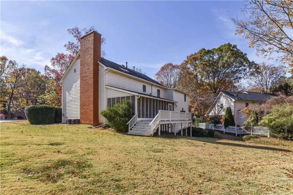 530 Tahoma Drive, Sandy Springs, Georgia 30350, 5 Bedrooms Bedrooms, ,3 BathroomsBathrooms,Residential,Sold,530 Tahoma Drive,5936018