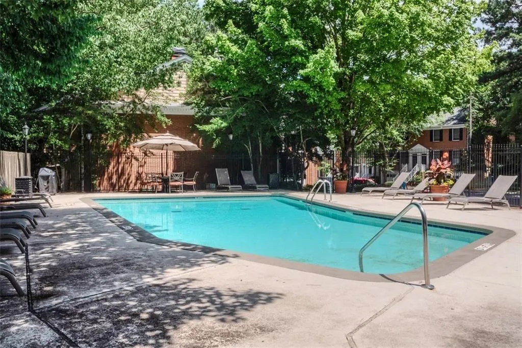 7500 Roswell Road Unit 125, Sandy Springs, Georgia 30350, 3 Bedrooms Bedrooms, ,2 BathroomsBathrooms,Residential,Sold,7500 Roswell Road Unit 125,6034026