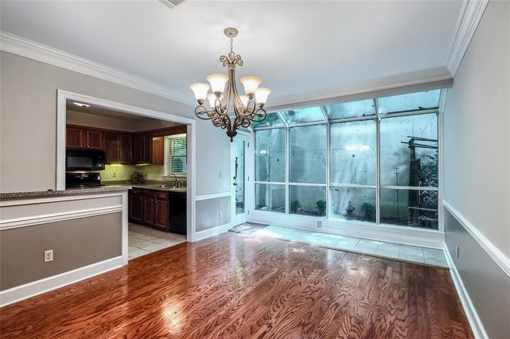 7500 Roswell Road Unit 125, Sandy Springs, Georgia 30350, 3 Bedrooms Bedrooms, ,2 BathroomsBathrooms,Residential,Sold,7500 Roswell Road Unit 125,6034026