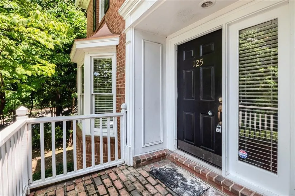 7500 Roswell Road Unit 125, Sandy Springs, Georgia 30350, 3 Bedrooms Bedrooms, ,2 BathroomsBathrooms,Residential,Sold,7500 Roswell Road Unit 125,6034026