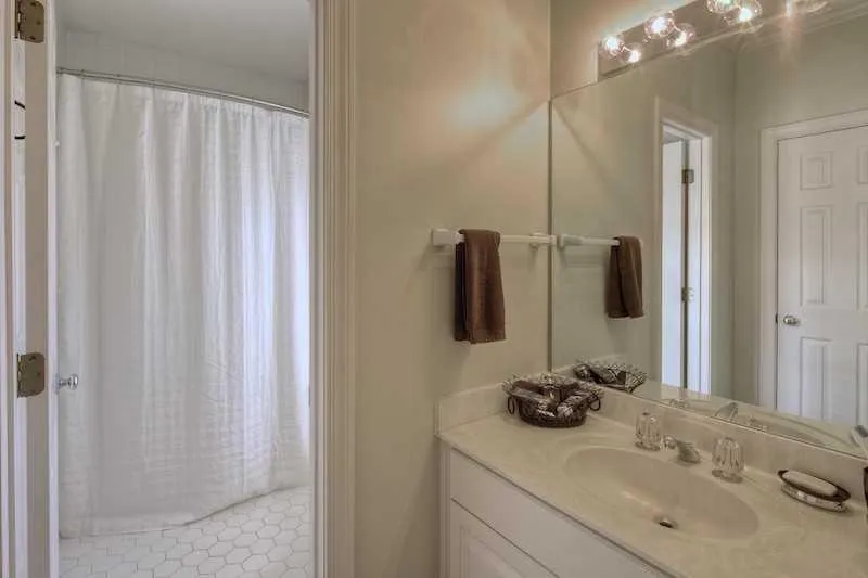 60 Old Stratton Chase Nw, Atlanta, Georgia 30328, 4 Bedrooms Bedrooms, ,3 BathroomsBathrooms,Residential,Sold,60 Old Stratton Chase Nw,4326151