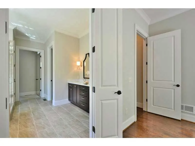 455 Johnson Ferry Road Ne, Sandy Springs, Georgia 30328, 4 Bedrooms Bedrooms, ,4 BathroomsBathrooms,Residential,Sold,455 Johnson Ferry Road Ne,5382962
