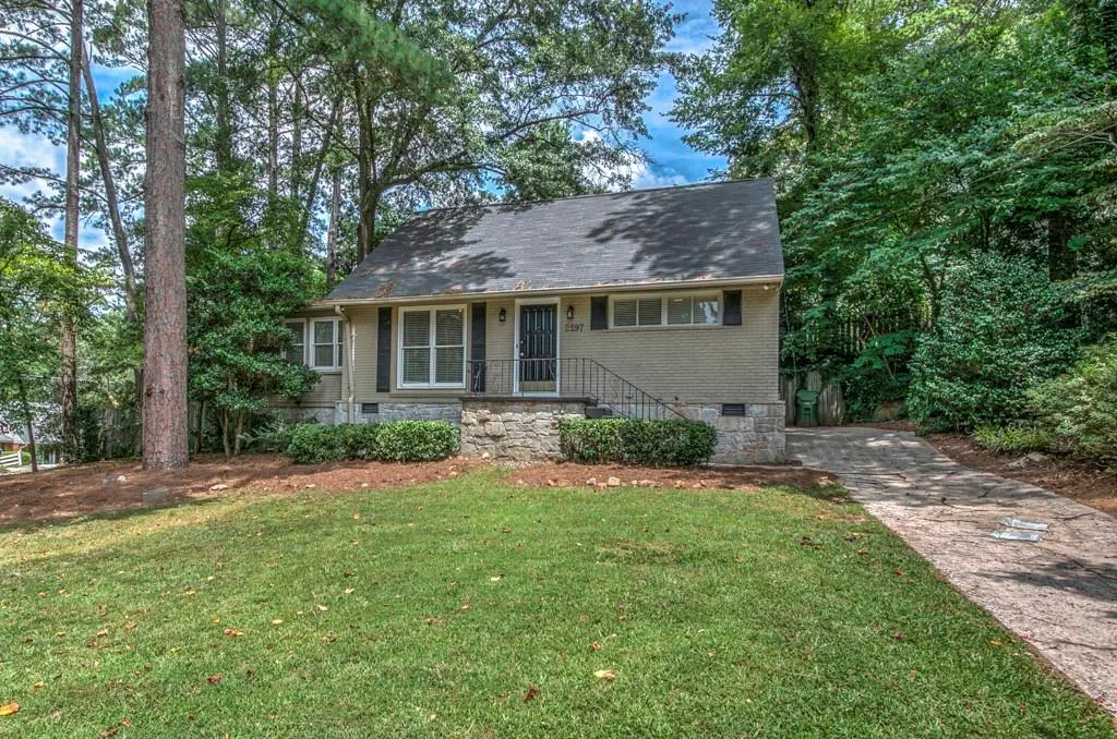 2597 Ridgemore Road Nw, Atlanta, Georgia 30318, 3 Bedrooms Bedrooms, ,2 BathroomsBathrooms,Residential,Sold,2597 Ridgemore Road Nw,5575595