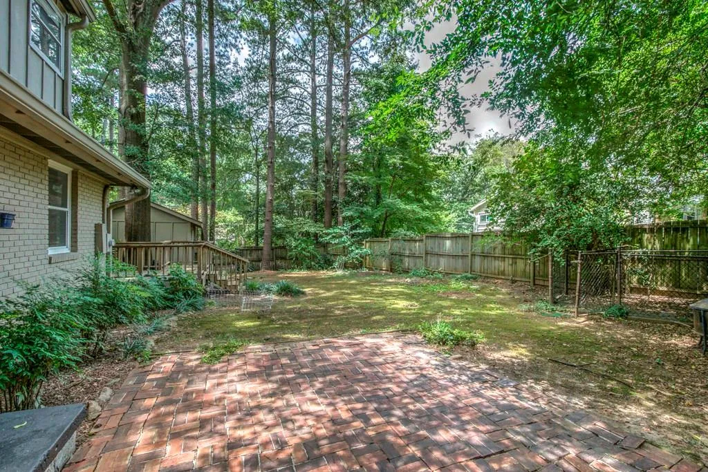 2597 Ridgemore Road Nw, Atlanta, Georgia 30318, 3 Bedrooms Bedrooms, ,2 BathroomsBathrooms,Residential,Sold,2597 Ridgemore Road Nw,5575595