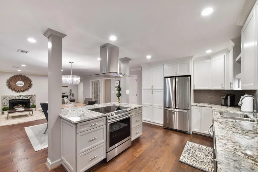 503 Garden Court, Sandy Springs, Georgia 30328, 3 Bedrooms Bedrooms, ,2 BathroomsBathrooms,Residential,Sold,503 Garden Court,6786054