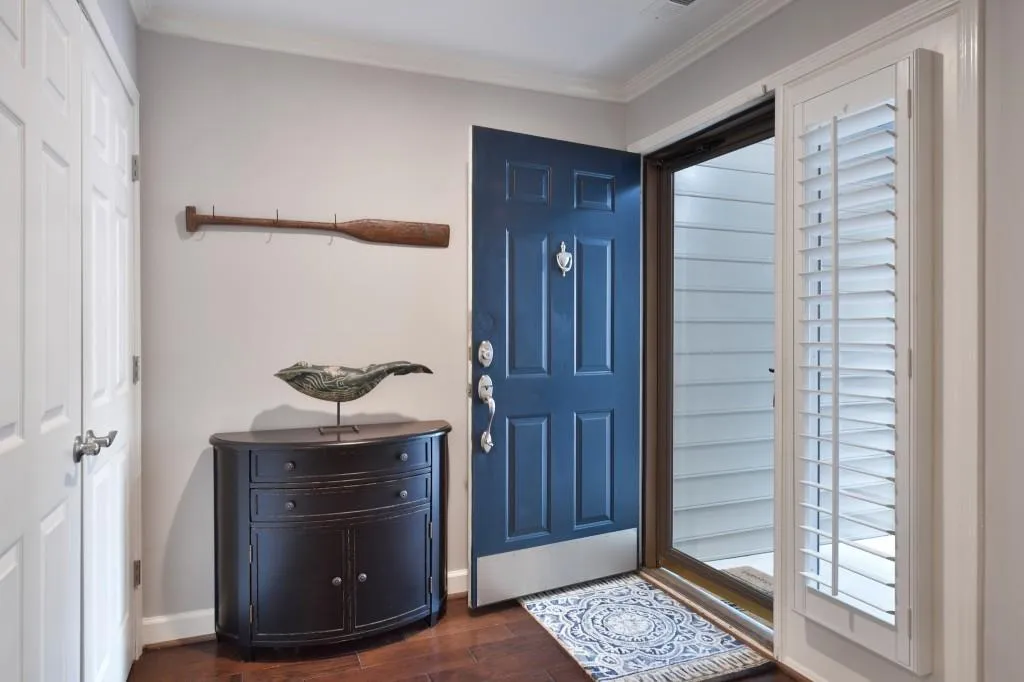 503 Garden Court, Sandy Springs, Georgia 30328, 3 Bedrooms Bedrooms, ,2 BathroomsBathrooms,Residential,Sold,503 Garden Court,6786054