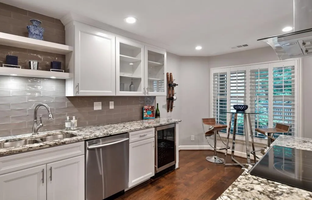 503 Garden Court, Sandy Springs, Georgia 30328, 3 Bedrooms Bedrooms, ,2 BathroomsBathrooms,Residential,Sold,503 Garden Court,6786054