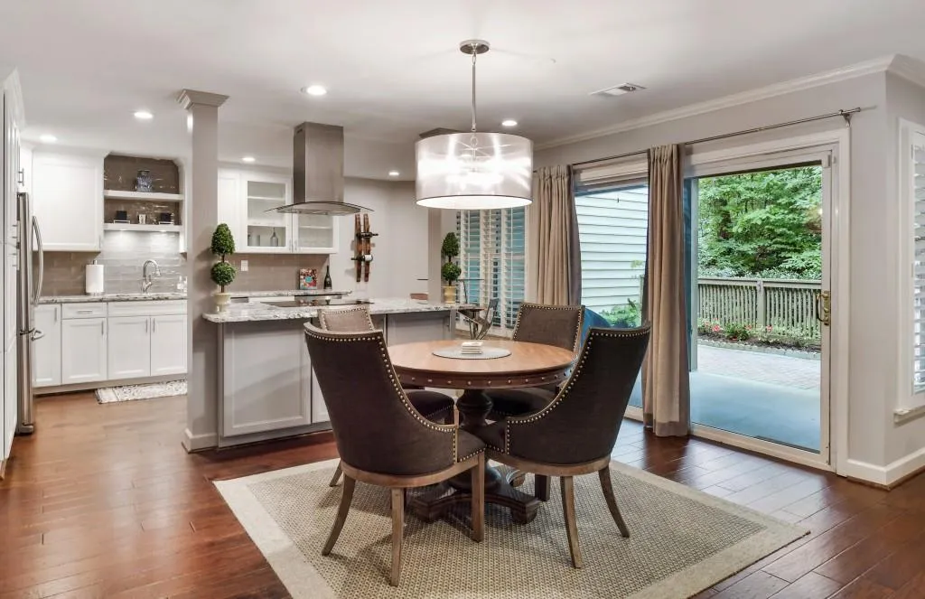 503 Garden Court, Sandy Springs, Georgia 30328, 3 Bedrooms Bedrooms, ,2 BathroomsBathrooms,Residential,Sold,503 Garden Court,6786054