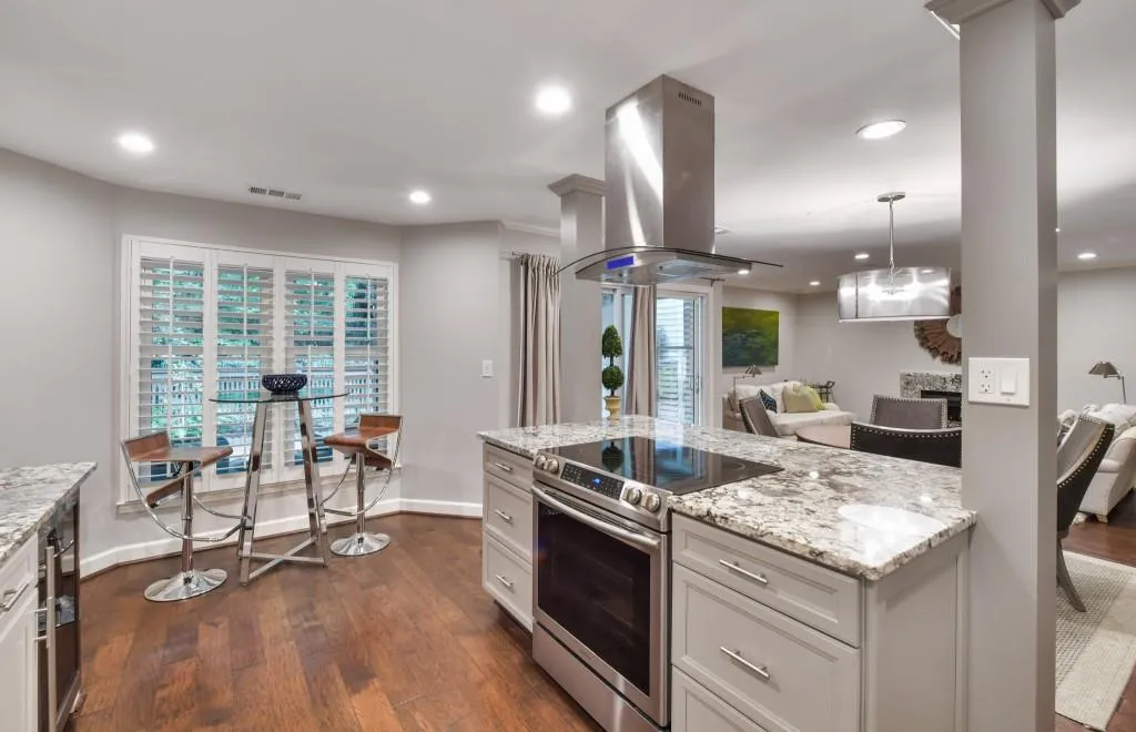 503 Garden Court, Sandy Springs, Georgia 30328, 3 Bedrooms Bedrooms, ,2 BathroomsBathrooms,Residential,Sold,503 Garden Court,6786054