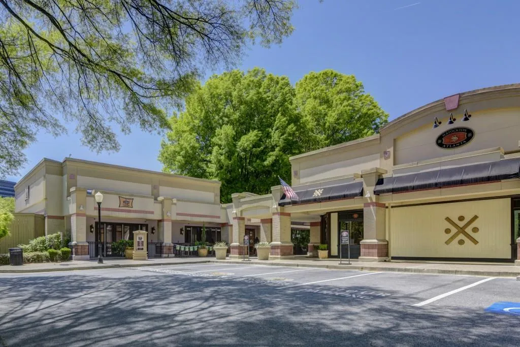 503 Garden Court, Sandy Springs, Georgia 30328, 3 Bedrooms Bedrooms, ,2 BathroomsBathrooms,Residential,Sold,503 Garden Court,6786054