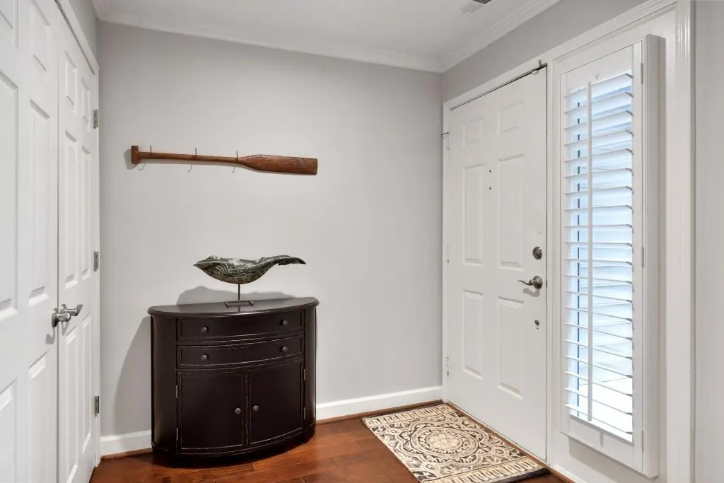 503 Garden Court, Sandy Springs, Georgia 30328, 3 Bedrooms Bedrooms, ,2 BathroomsBathrooms,Residential,Sold,503 Garden Court,6786054