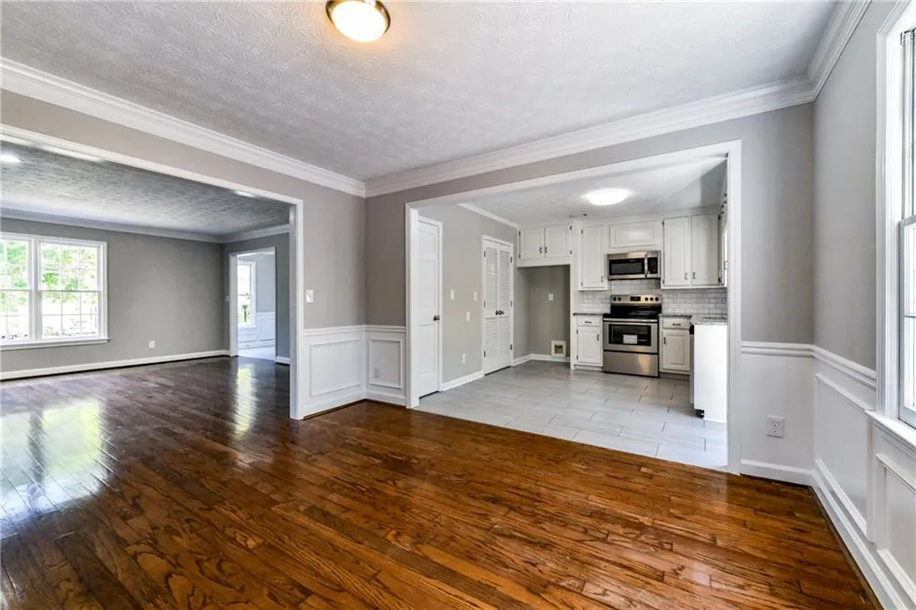 8910 Carroll Manor Drive, Sandy Springs, Georgia 30350, 2 Bedrooms Bedrooms, ,2 BathroomsBathrooms,Residential,Sold,8910 Carroll Manor Drive,6083589