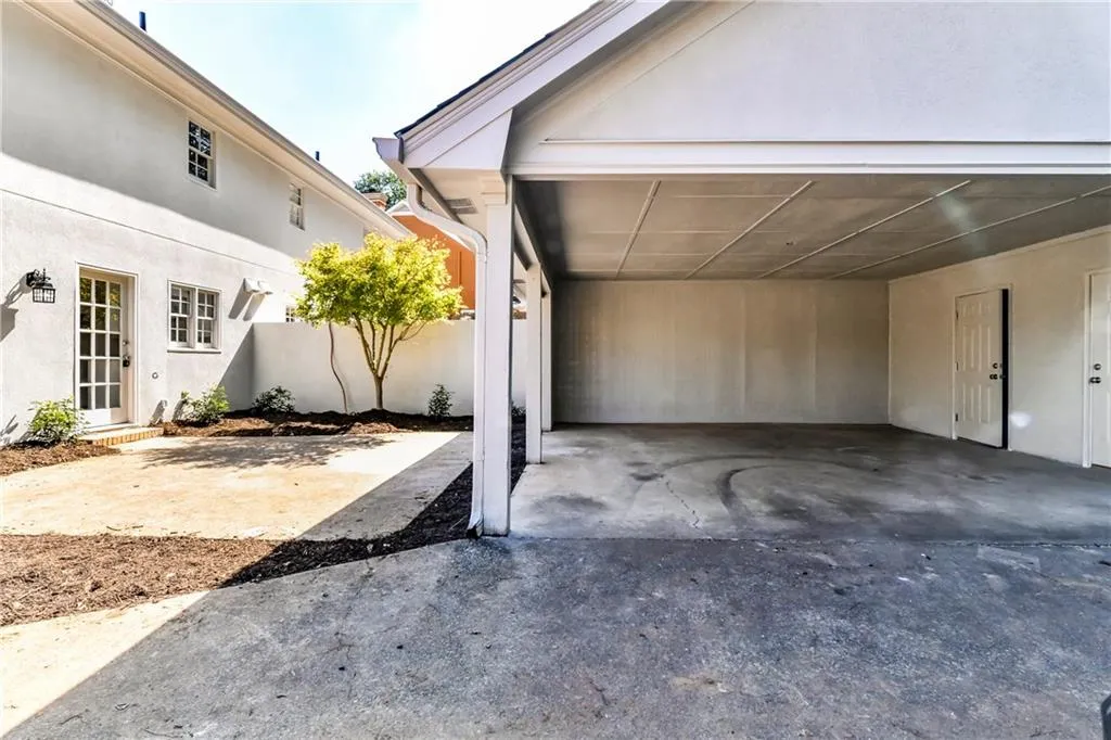 8910 Carroll Manor Drive, Sandy Springs, Georgia 30350, 2 Bedrooms Bedrooms, ,2 BathroomsBathrooms,Residential,Sold,8910 Carroll Manor Drive,6083589