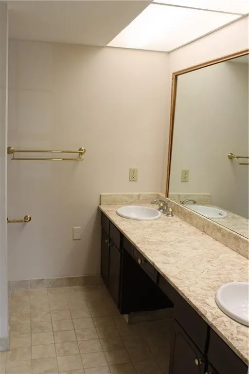 6851 Roswell Road Unit C1, Atlanta, Georgia 30328, 3 Bedrooms Bedrooms, ,2 BathroomsBathrooms,Residential,Sold,6851 Roswell Road Unit C1,6037382