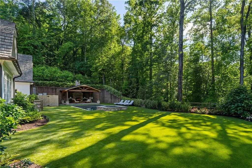 5360 Lake Forrest Drive, Atlanta, Georgia 30342, 6 Bedrooms Bedrooms, ,6 BathroomsBathrooms,Residential,For Sale,5360 Lake Forrest Drive,7631915