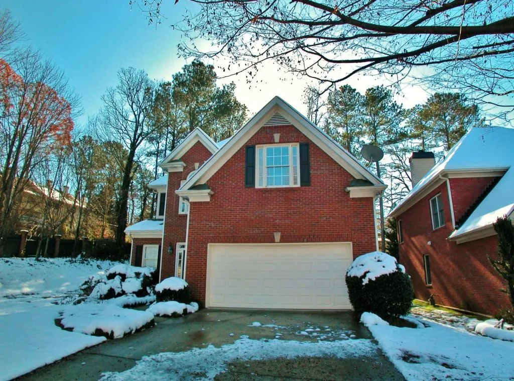 500 Pearl Cove Court, Sandy Springs, Georgia 30350, 3 Bedrooms Bedrooms, ,2 BathroomsBathrooms,Residential,Sold,500 Pearl Cove Court,5938374